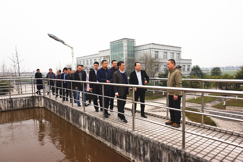 國家、省、市發(fā)改委調(diào)研組到杰陽排水公司進(jìn)行成本調(diào)研