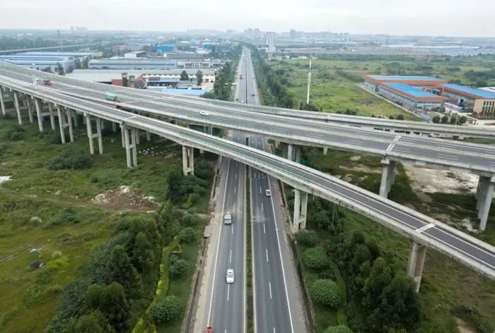 【決戰(zhàn)四季度】舊路煥新顏！這條路預(yù)計(jì)明年1月完成修復(fù)！
